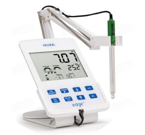 PHmetro portátil/sobremesa Edge HI 2002-20 para medir pH y ORP de semisólidos mediante electrodos digitales